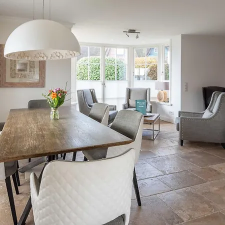 Holiday home Reet Strandhaus Wenningstedt-Braderup