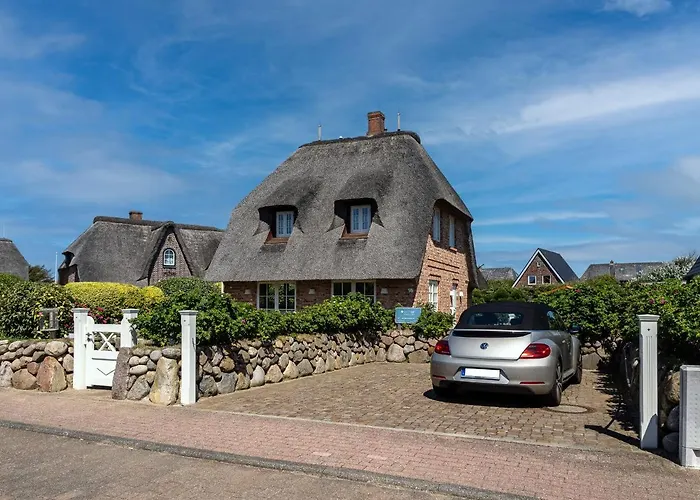 Semesterbostad Reet Strandhaus *